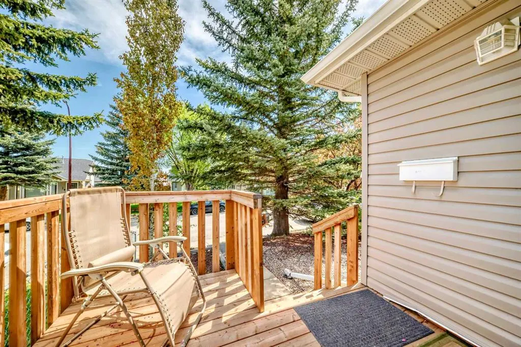 27 Martinview Crescent NE