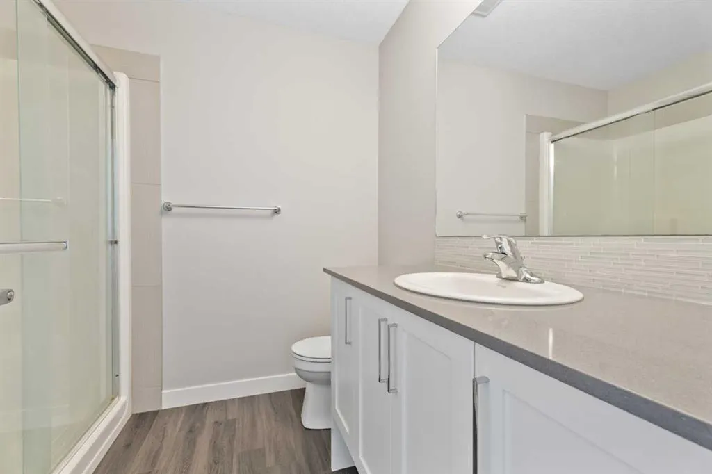 114 Seton Passage SE