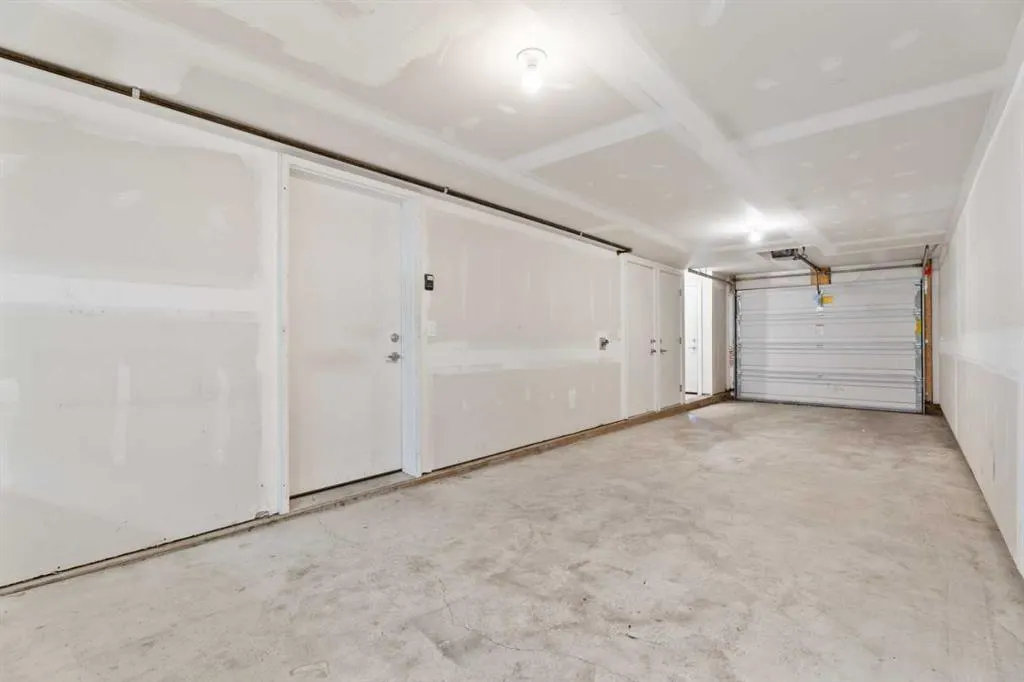 114 Seton Passage SE