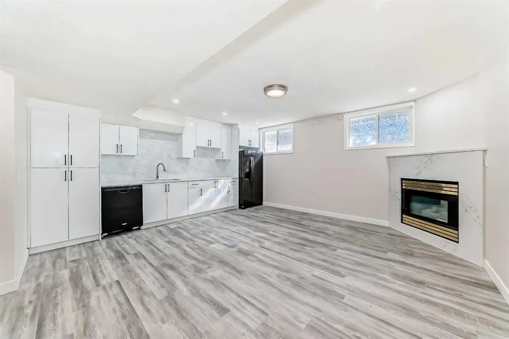 96 Douglas Ridge Close SE