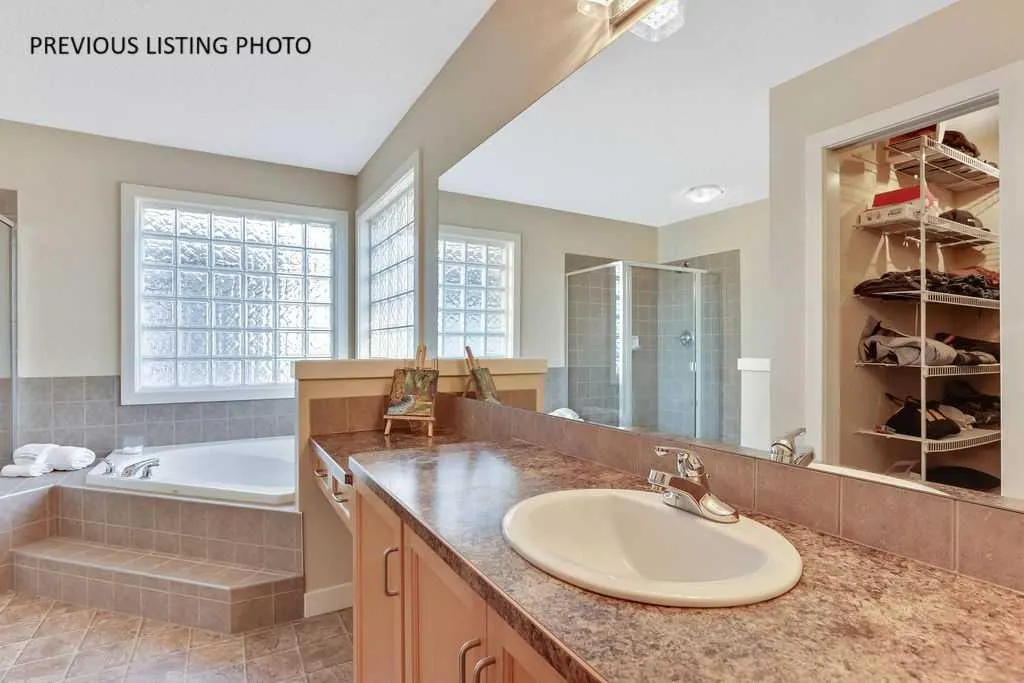 174 Brightonstone Landing SE