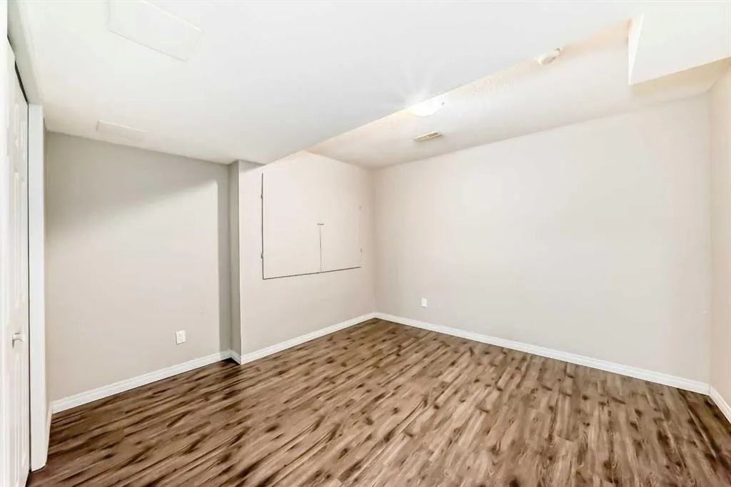 174 Brightonstone Landing SE