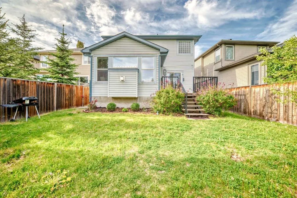 174 Brightonstone Landing SE