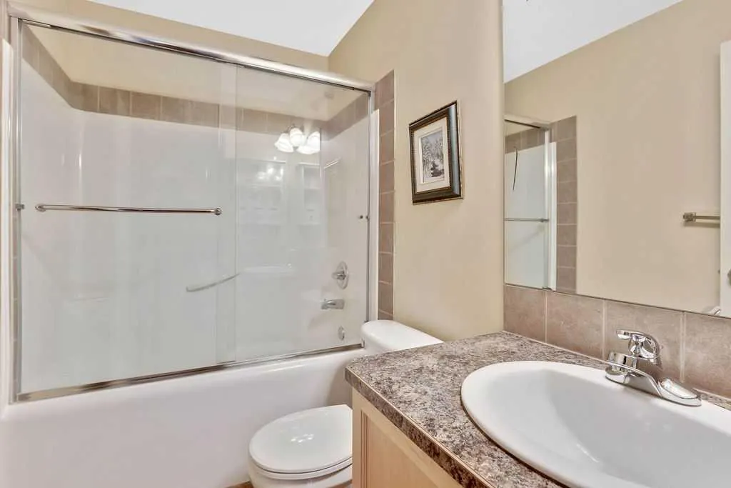 174 Brightonstone Landing SE