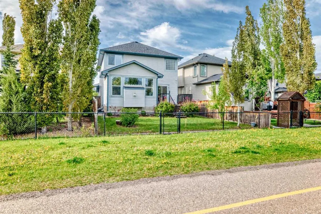 174 Brightonstone Landing SE