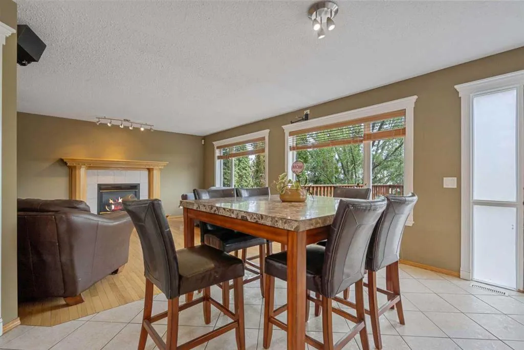 175 Panorama Hills Close NW