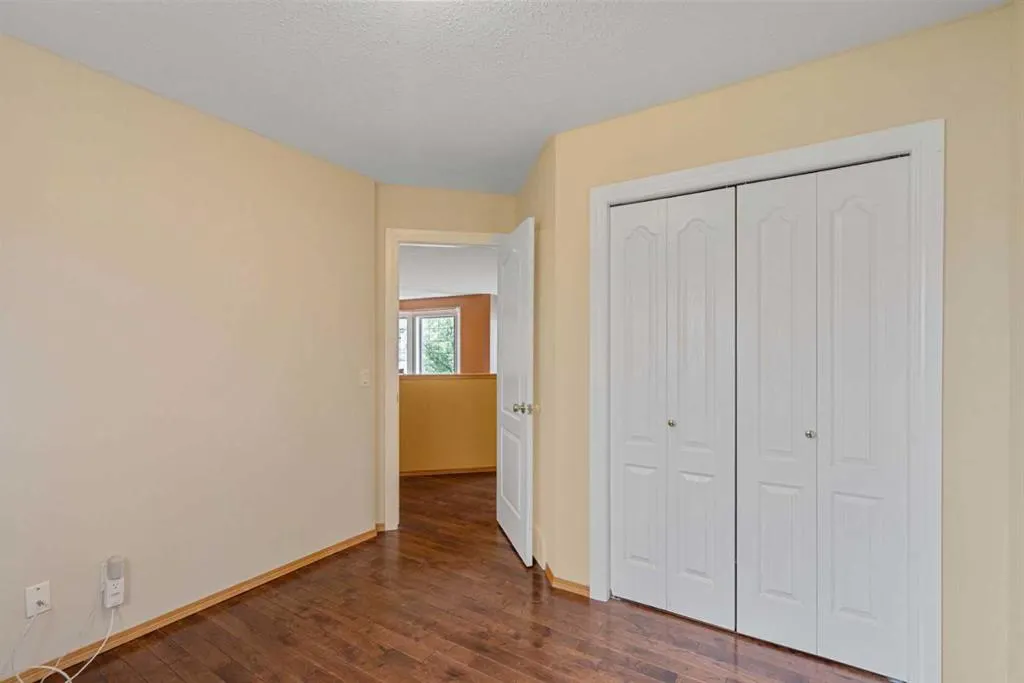 175 Panorama Hills Close NW