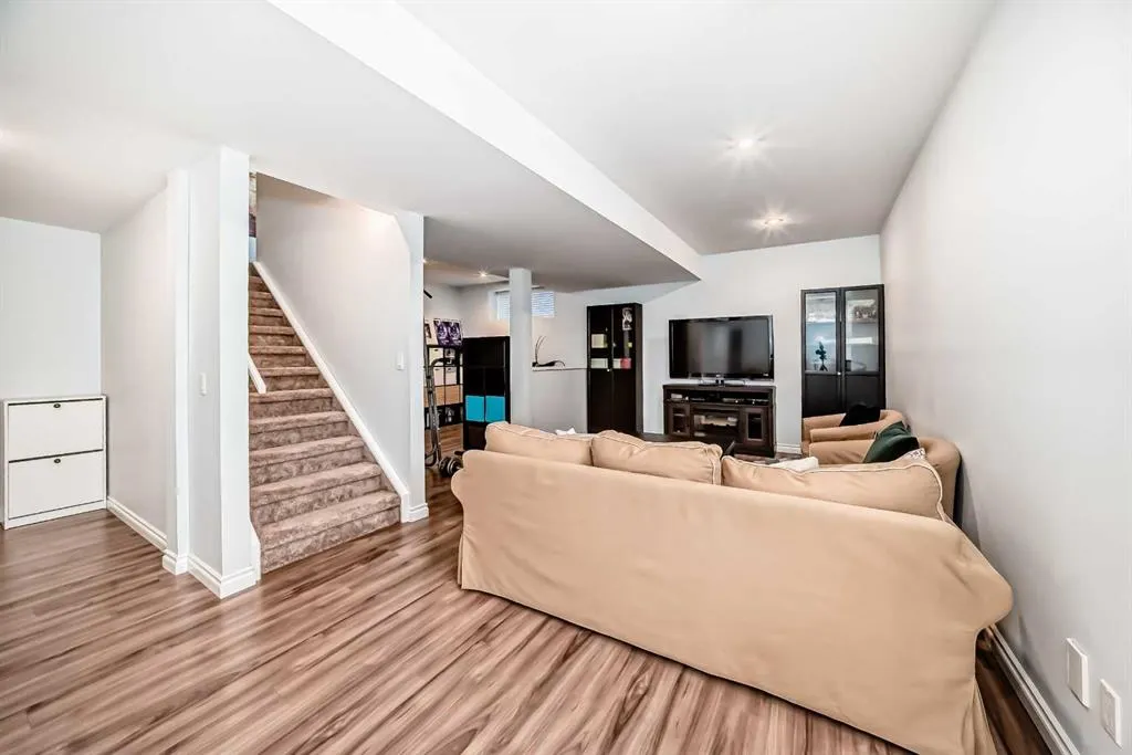 106 Panatella View NW
