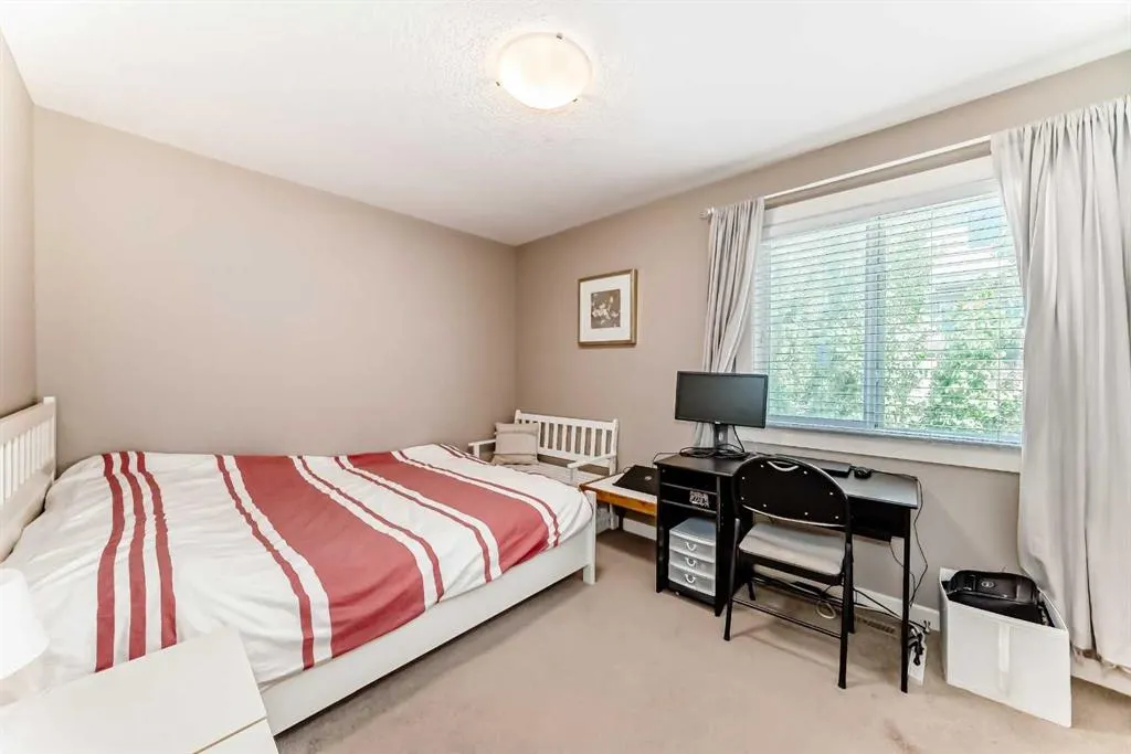 106 Panatella View NW