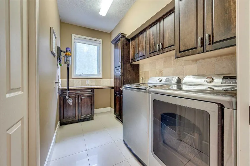 4300 Memorial Trail