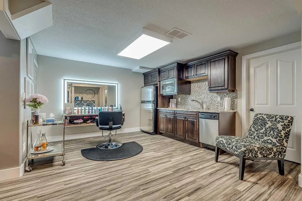 4300 Memorial Trail