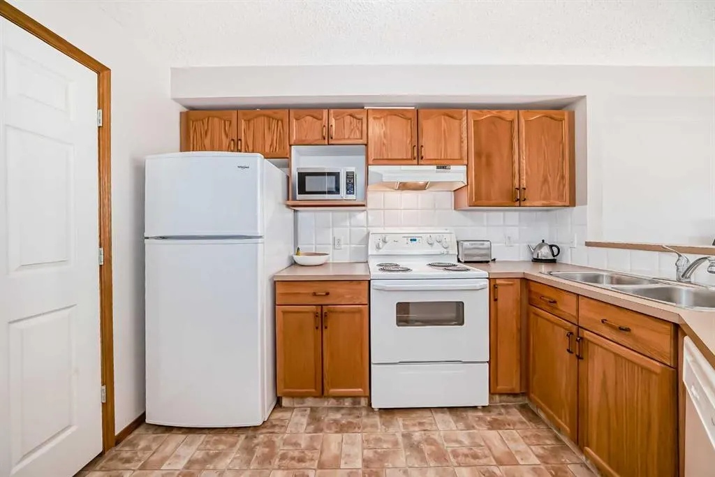 950 Arbour Lake Road NW, #1215