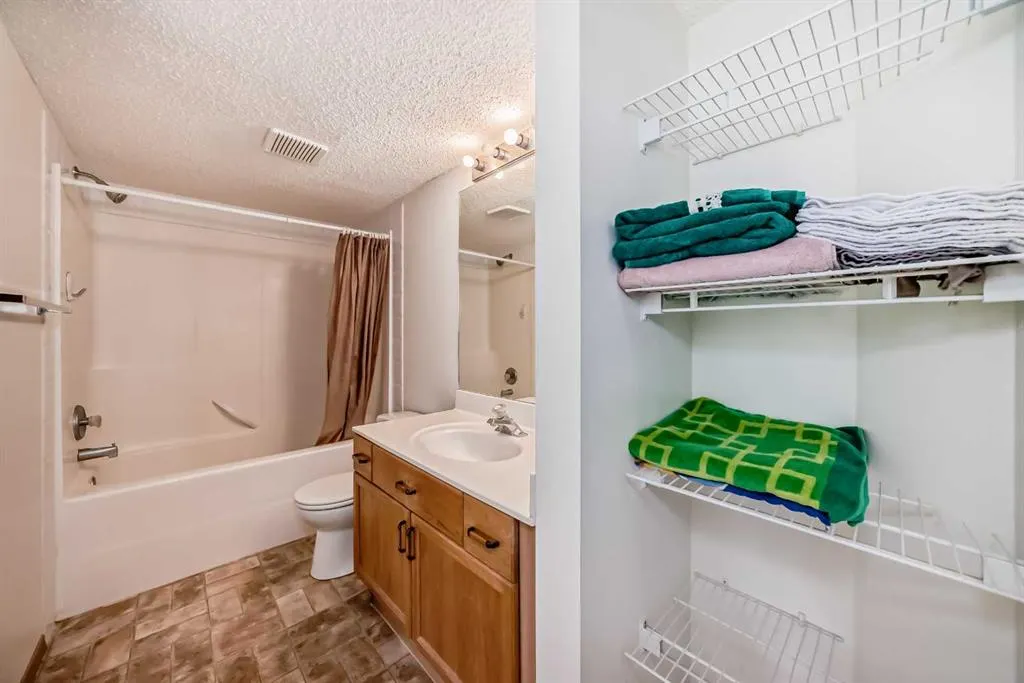 950 Arbour Lake Road NW, #1215