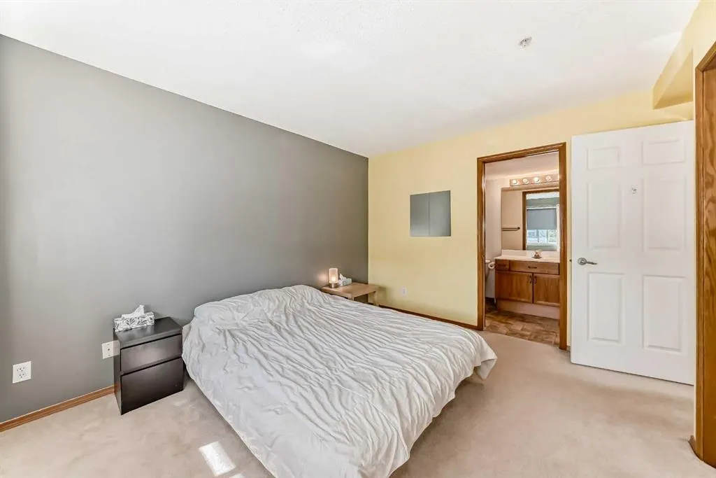 950 Arbour Lake Road NW, #1215