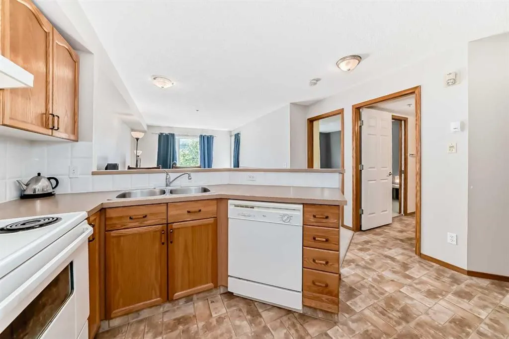 950 Arbour Lake Road NW, #1215