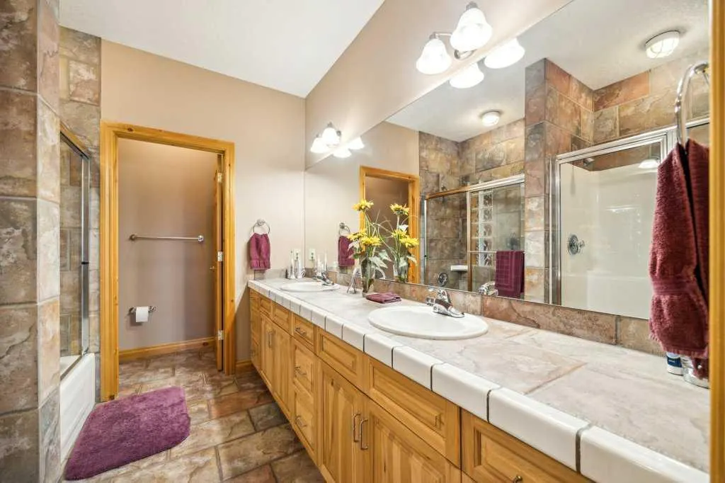 3 Woodlands Estates