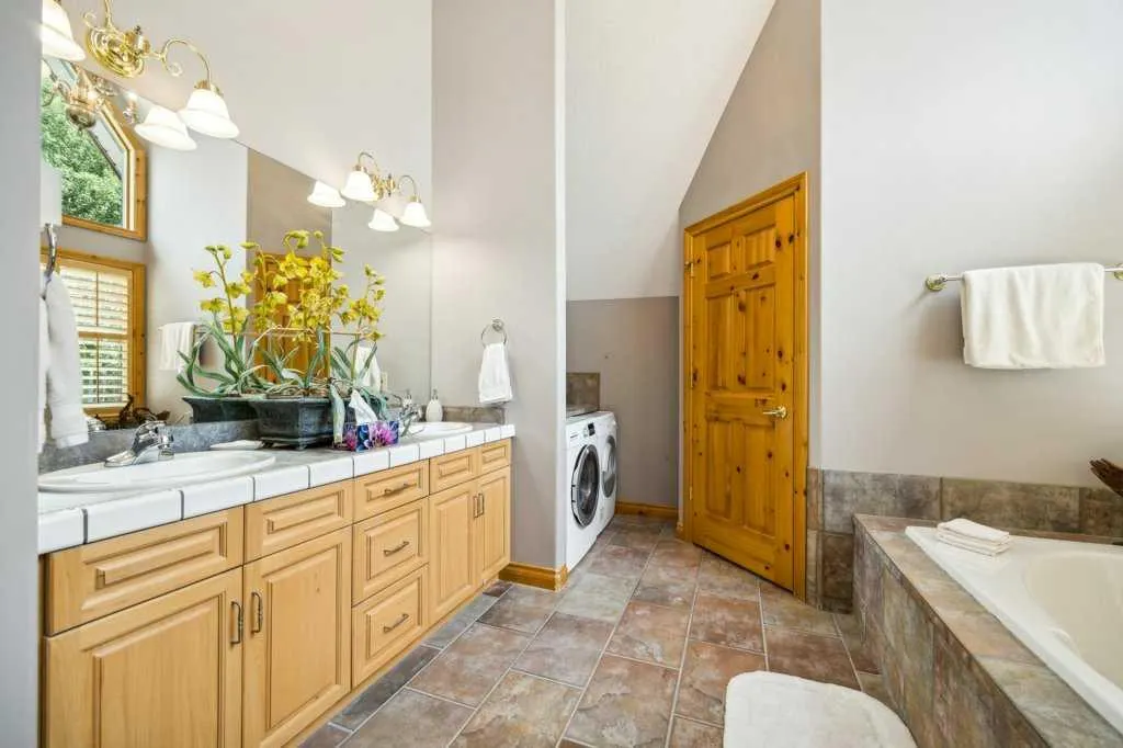 3 Woodlands Estates