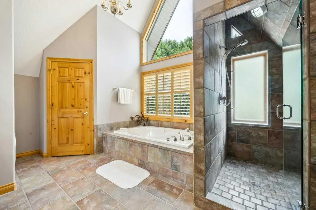 3 Woodlands Estates