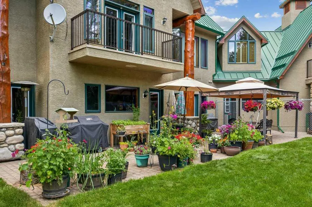 3 Woodlands Estates
