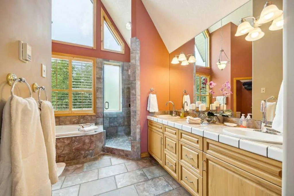 3 Woodlands Estates