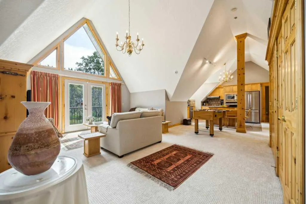 3 Woodlands Estates