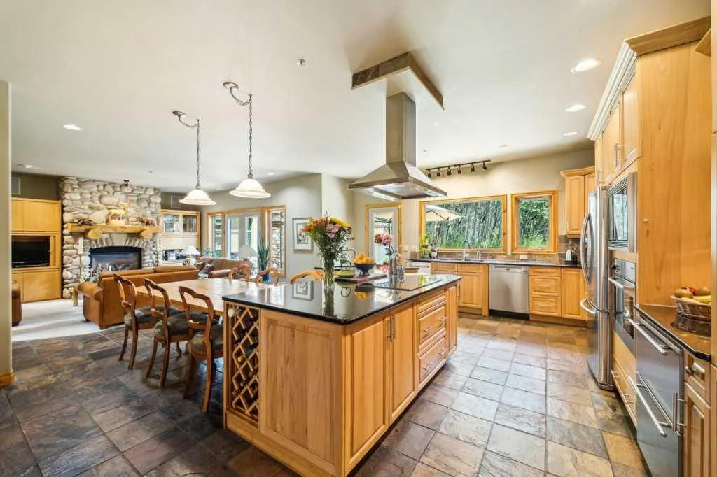 3 Woodlands Estates