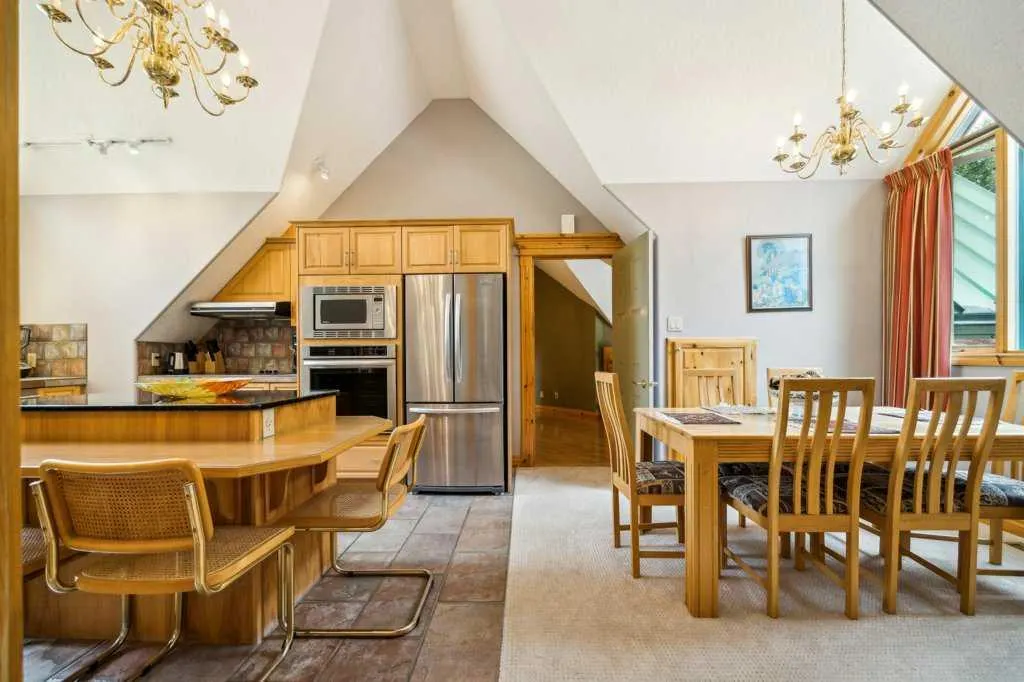 3 Woodlands Estates