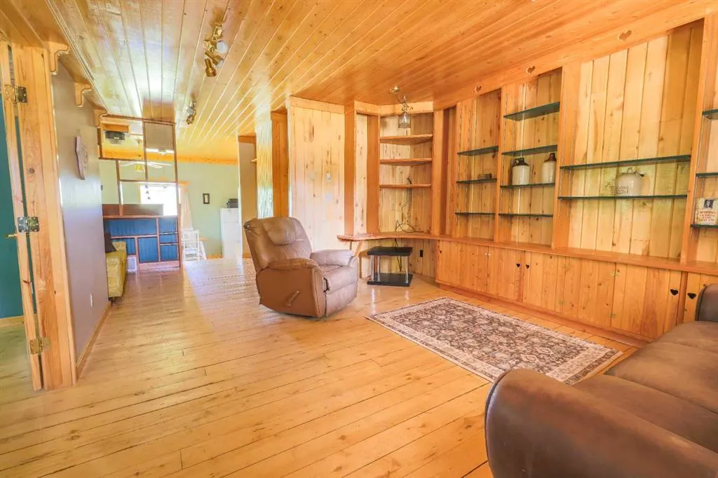 Township Road 38-1 Rocky Mtn. House, #71034 A&B