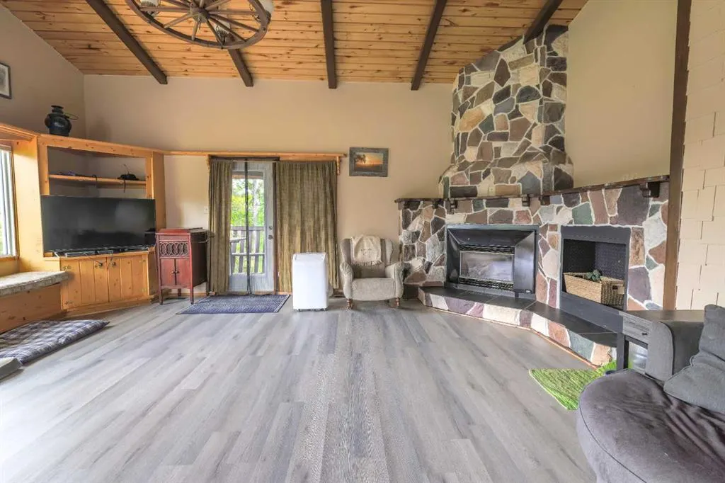 Township Road 38-1 Rocky Mtn. House, #71034 A&B