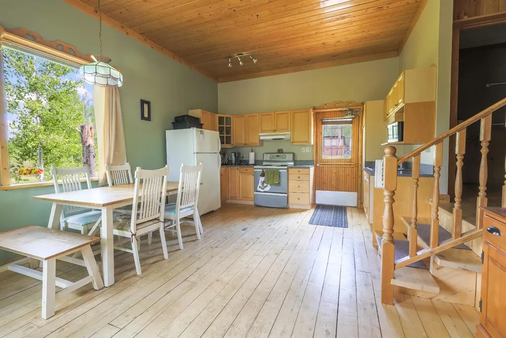 Township Road 38-1 Rocky Mtn. House, #71034 A&B