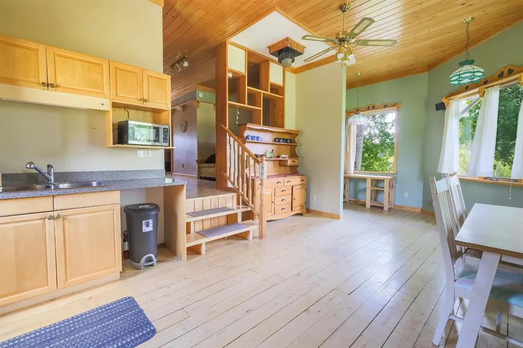 Township Road 38-1 Rocky Mtn. House, #71034 A&B