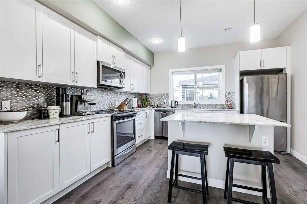 248 Midyard Lane SW