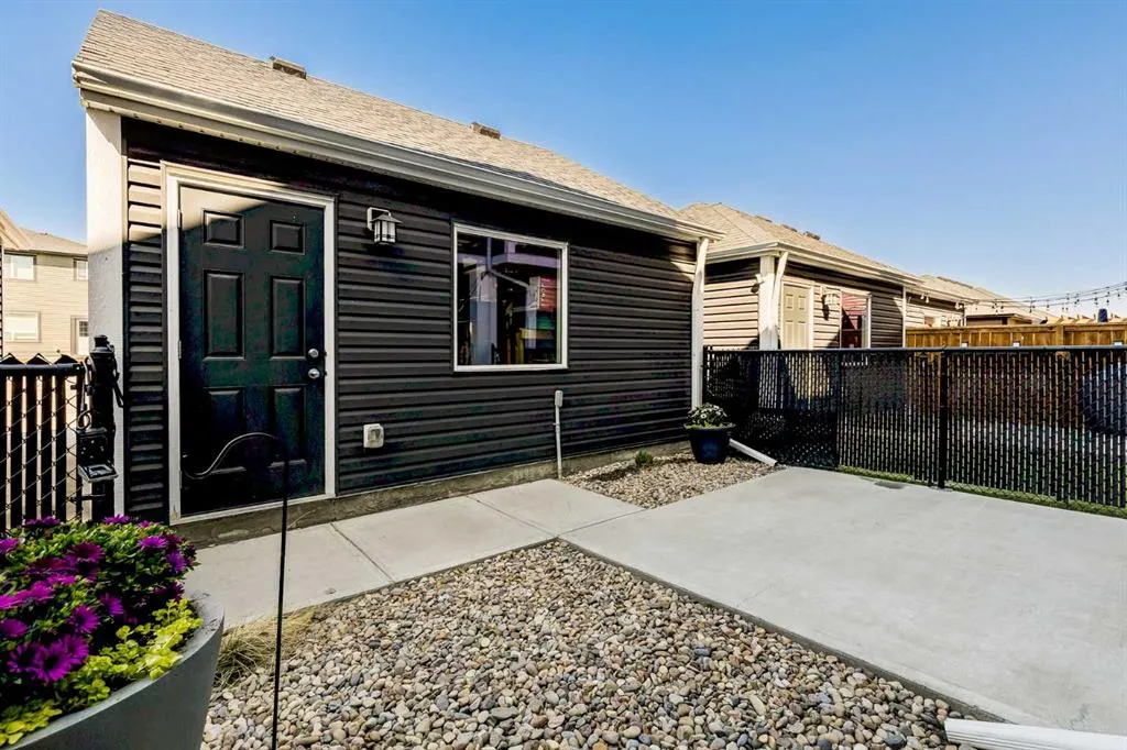 248 Midyard Lane SW