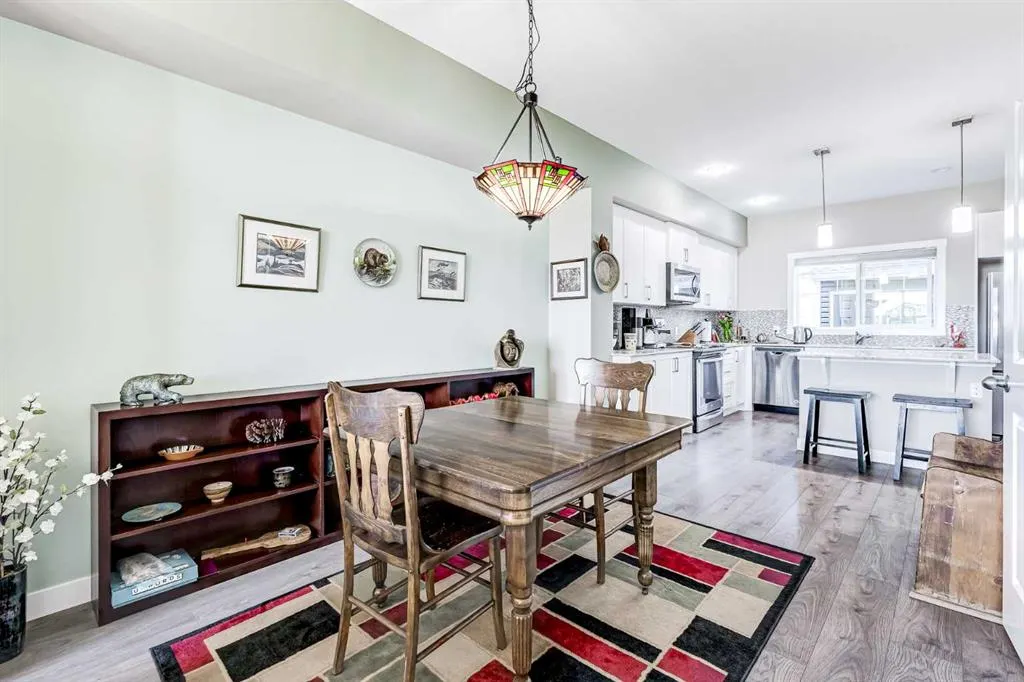 248 Midyard Lane SW