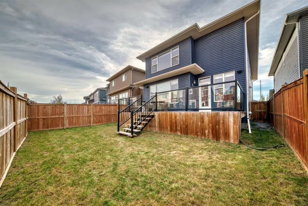 43 Evansglen Circle NW