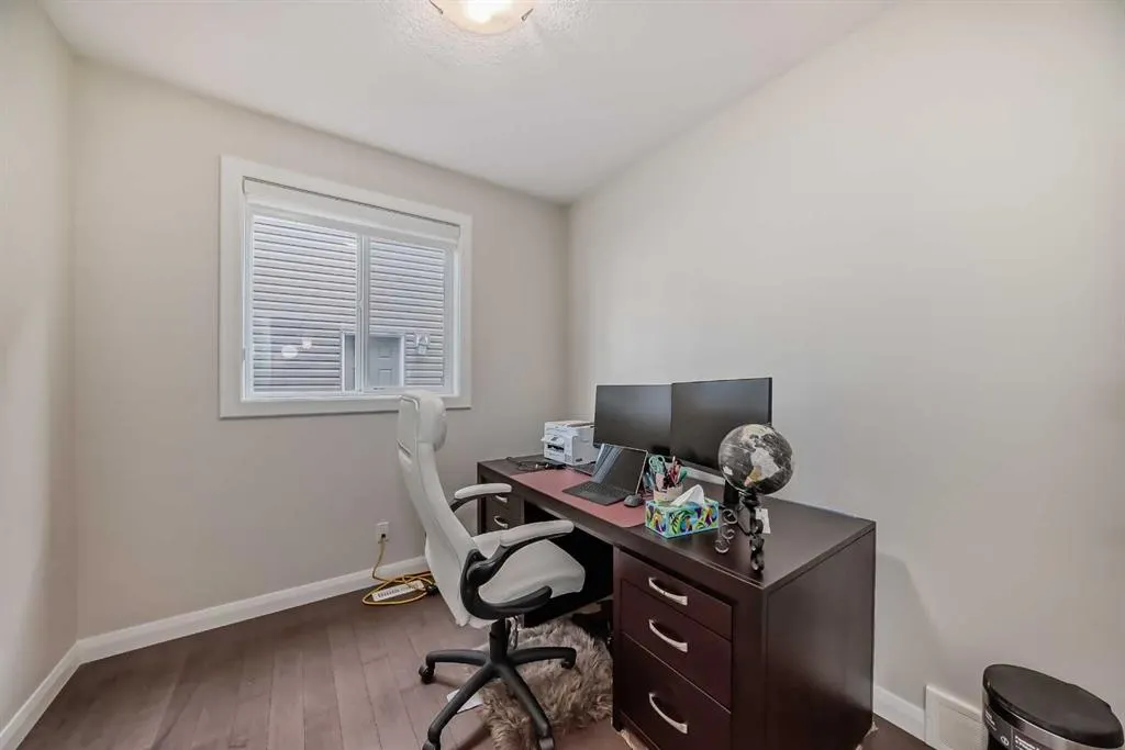 43 Evansglen Circle NW