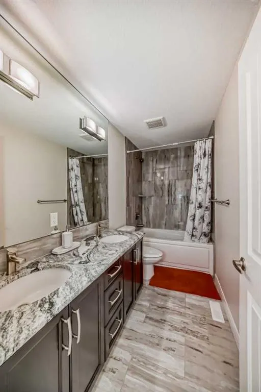 43 Evansglen Circle NW