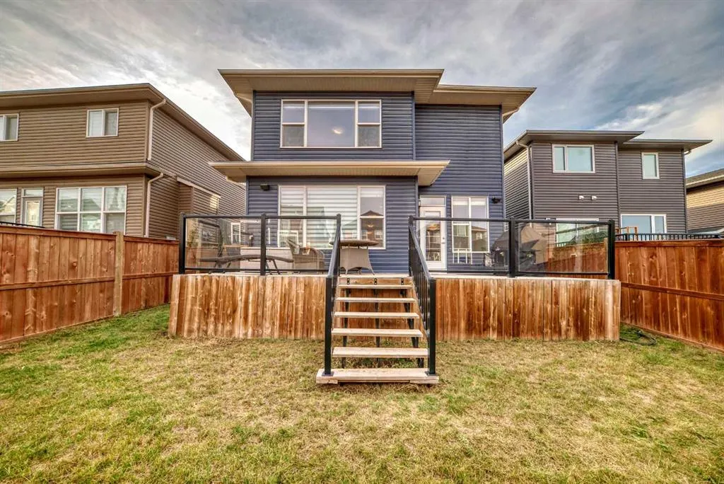 43 Evansglen Circle NW
