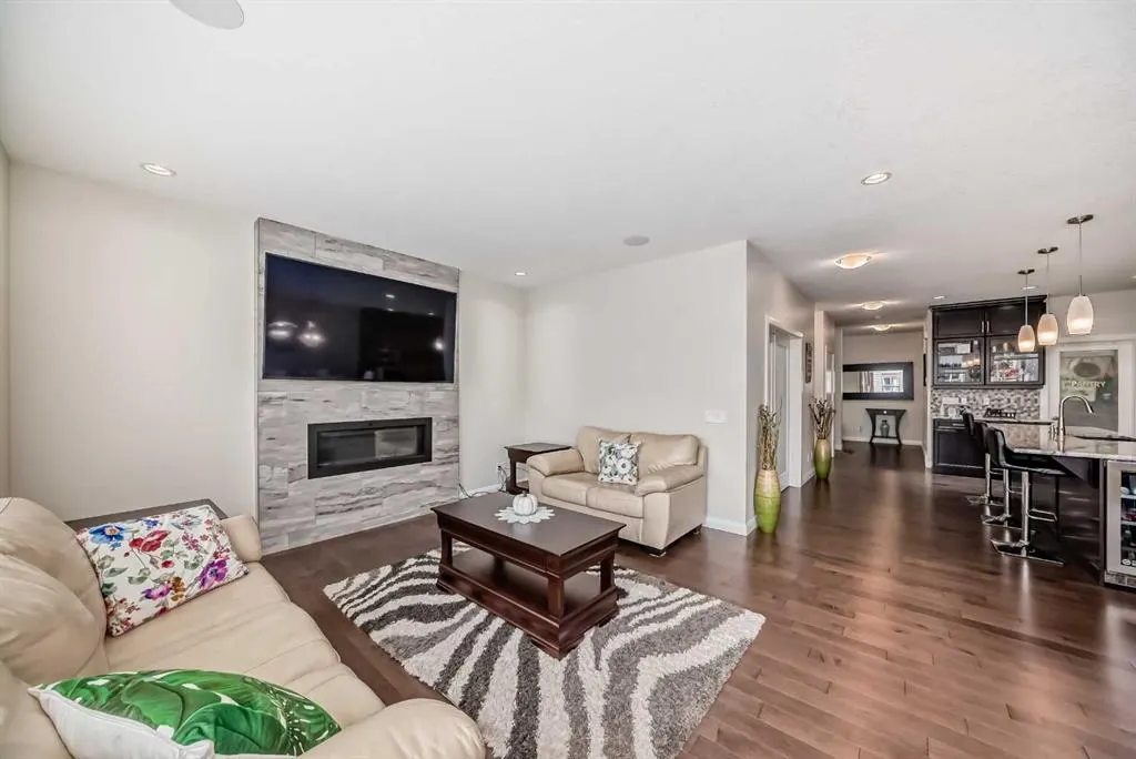 43 Evansglen Circle NW