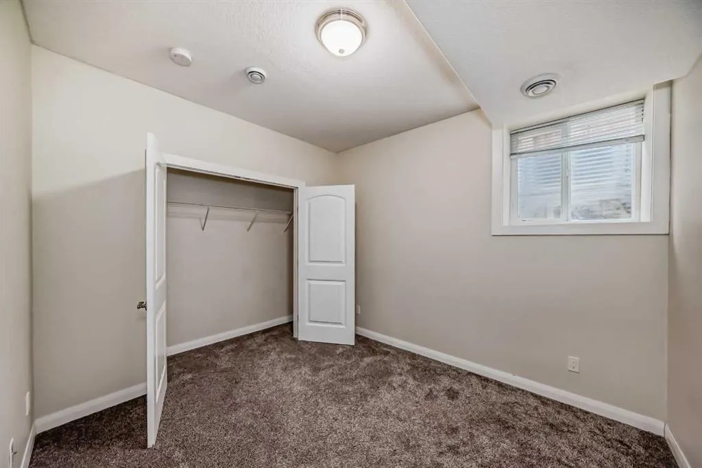 43 Evansglen Circle NW