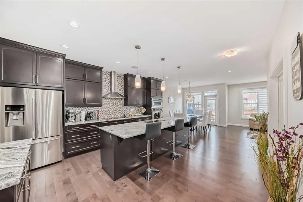 43 Evansglen Circle NW