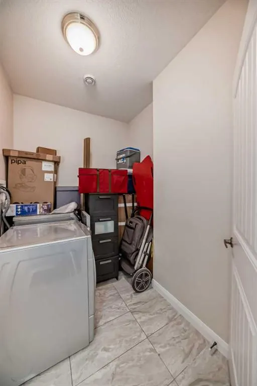43 Evansglen Circle NW