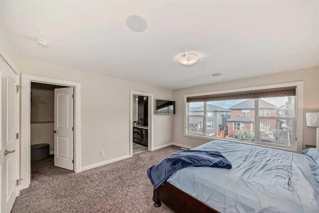 43 Evansglen Circle NW