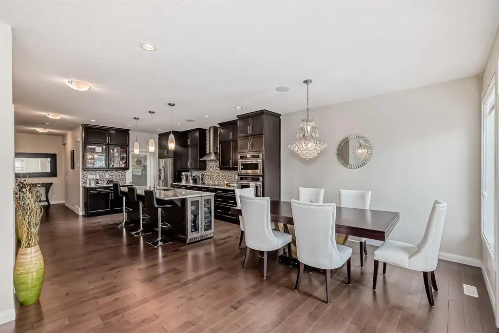 43 Evansglen Circle NW