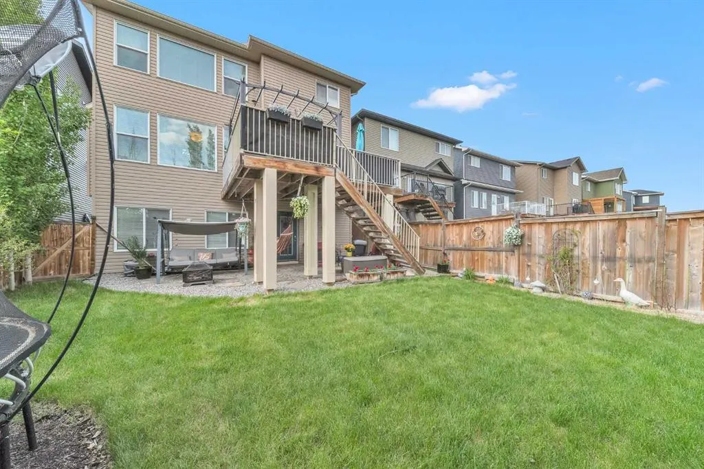 19 Mount Rae Heights