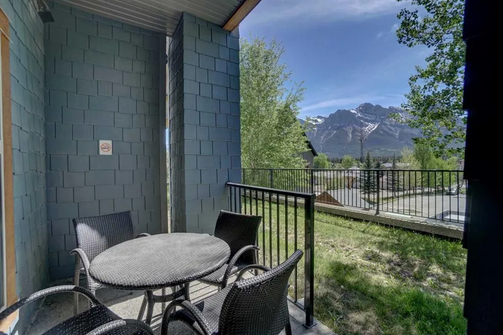 1818 Mountain Avenue, #106A