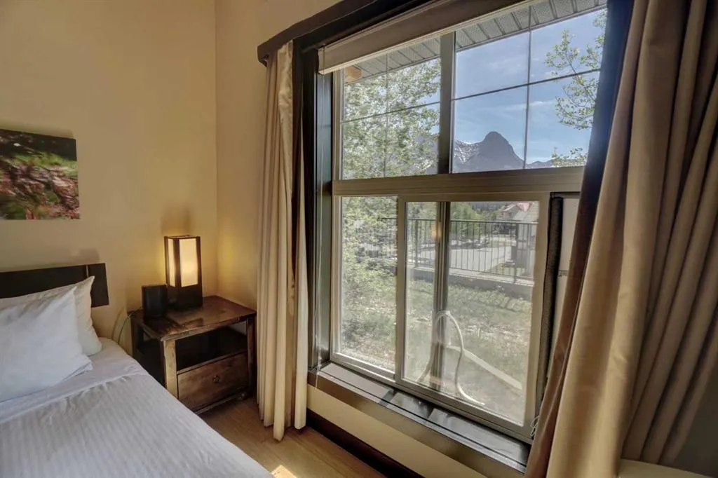 1818 Mountain Avenue, #106A