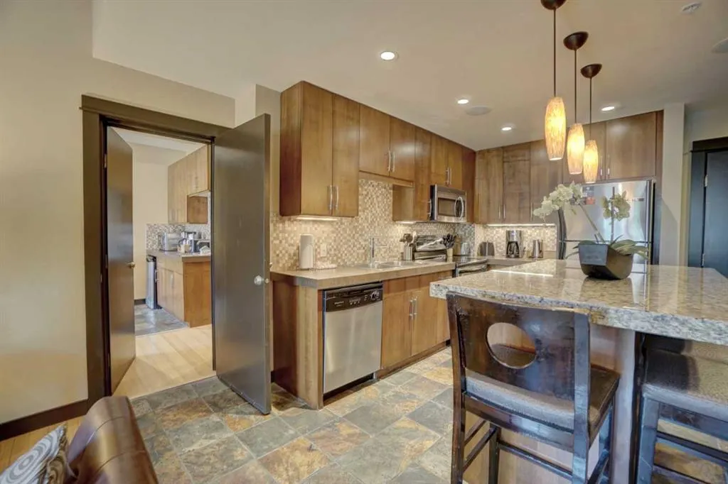 1818 Mountain Avenue, #106A