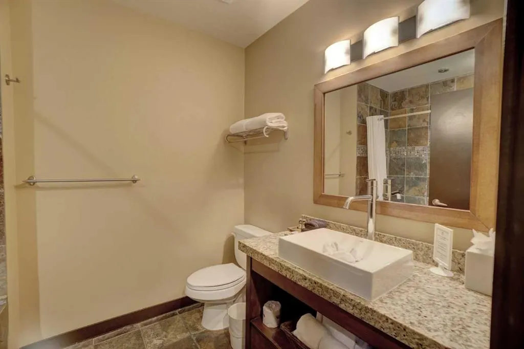 1818 Mountain Avenue, #106A