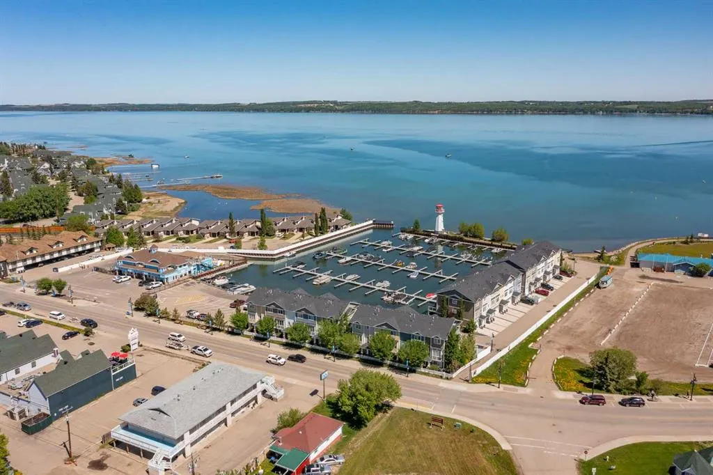 5210 Lakeshore Drive, #103